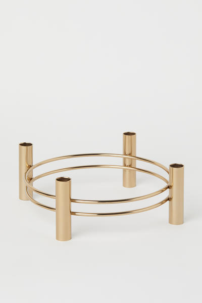 Metal candle holder