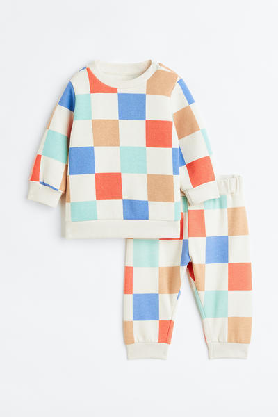 Two-piece set