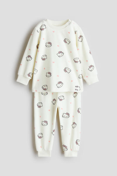 Patterned velour pyjamas