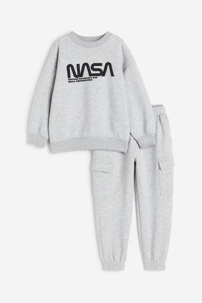 Two-piece college set