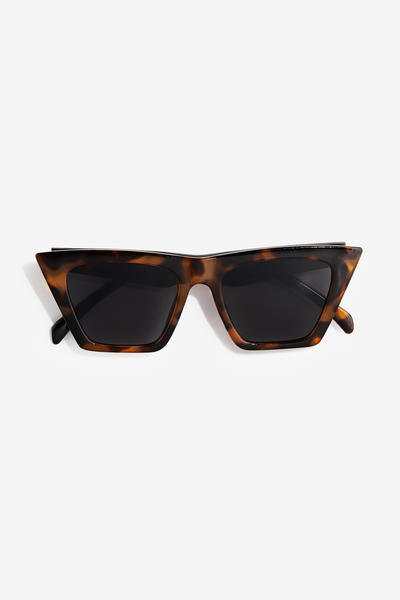 Cat eye sunglasses