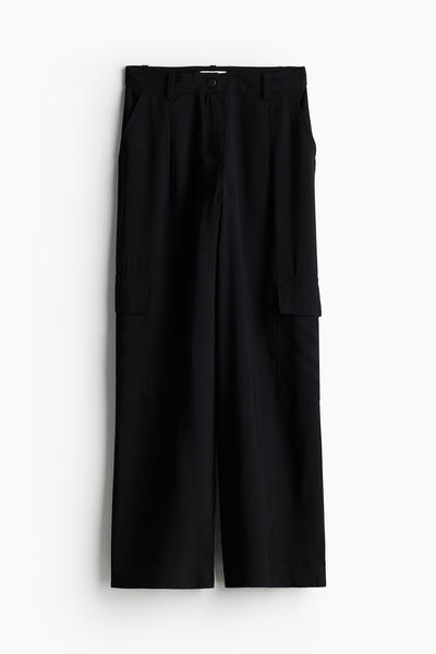 Wide cargo trousers