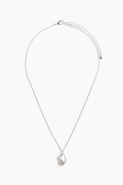 Pendant necklace