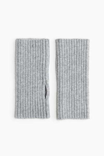 Rib knit wrist warmers