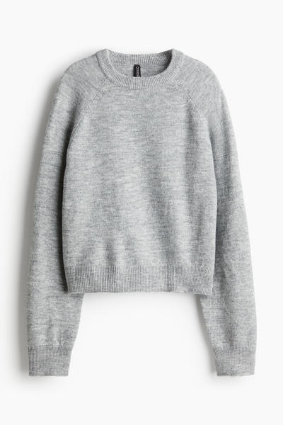 Fine knit cropped top
