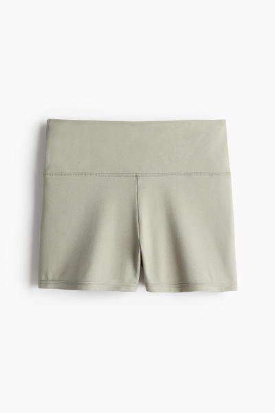 Knit hotpants