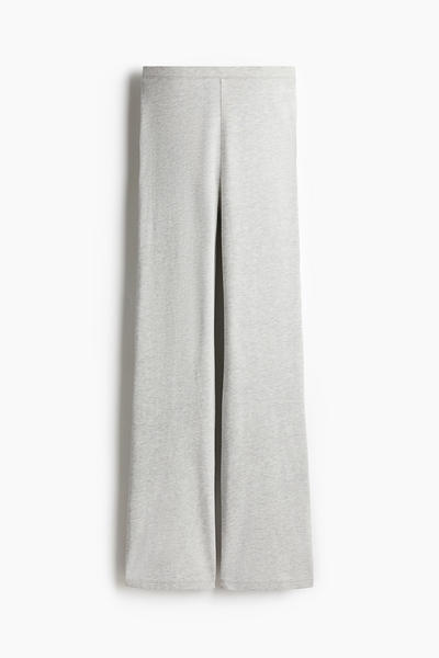 Leggings with flare