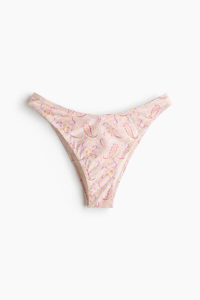 Cheeky bikini bottoms