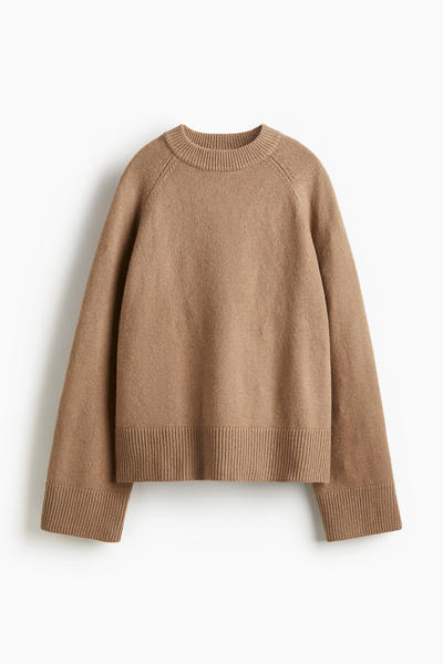 Relaxed knit jumper