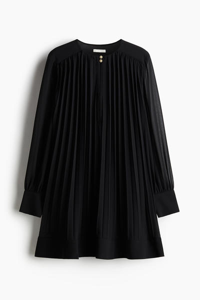 Dress with pleats