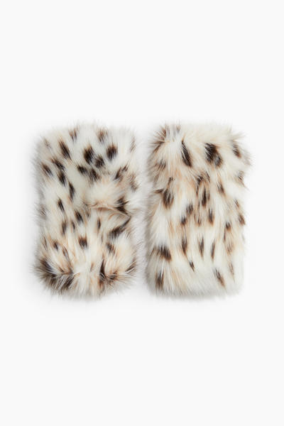 Fuzzy mittens