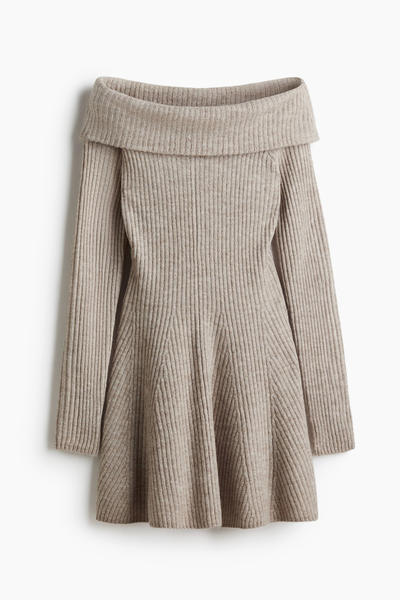 Ribbed off-shoulder dress