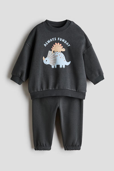 Two-piece college set