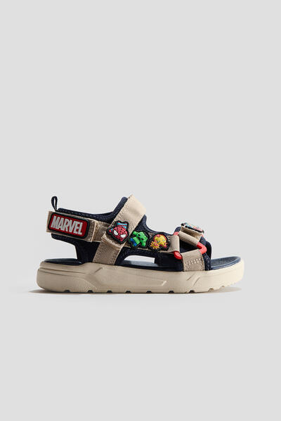 Sandals with print